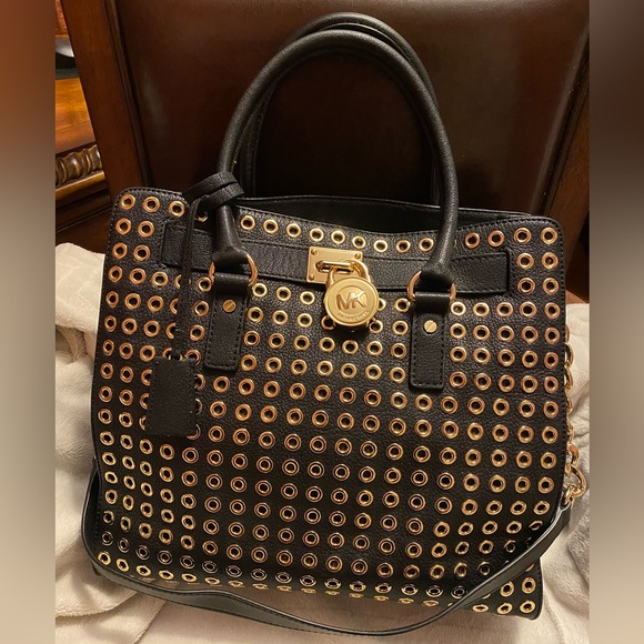 🔥 Michael Kors Grommet Hamilton Large Black/Gold Satchel Bag - Picture 1 of 15